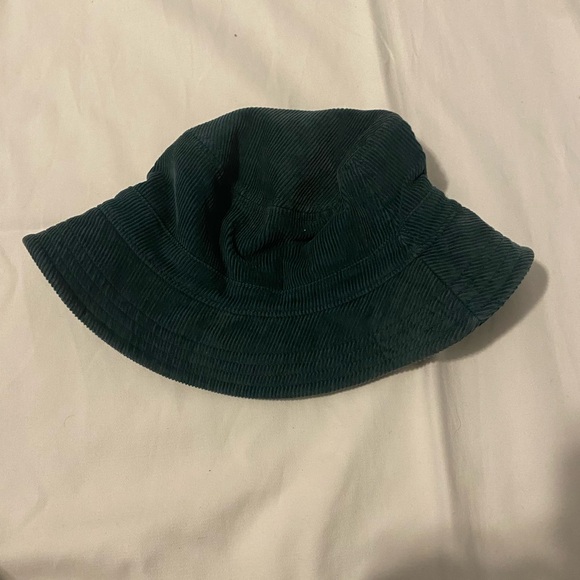 2 bucket hats - Picture 5 of 5